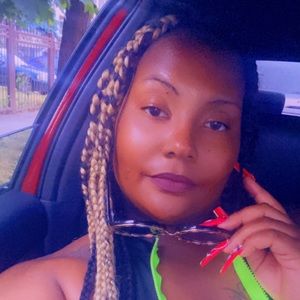 Meet your Posher, Imani